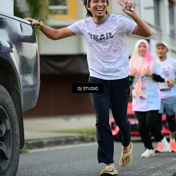Runner Photo 7913636