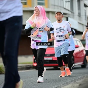 Runner Photo 7913637