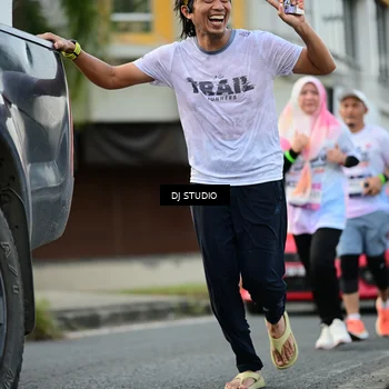 Runner Photo 7913638