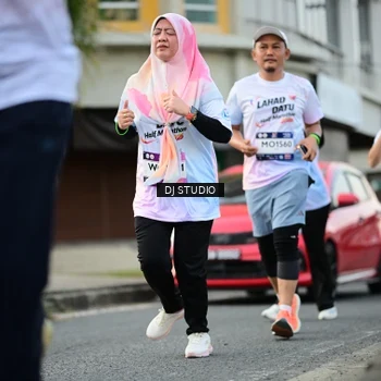 Runner Photo 7913650