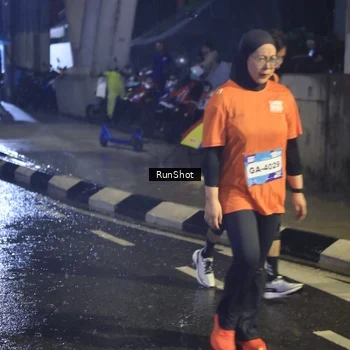 Runner Photo 7913651