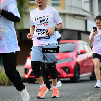 Runner Photo 7913657