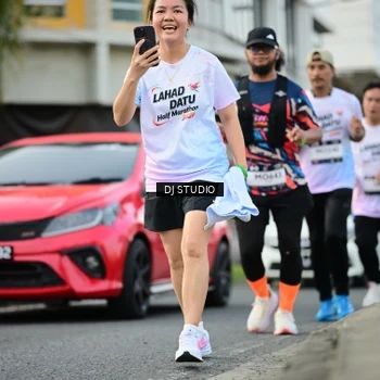 Runner Photo 7913668