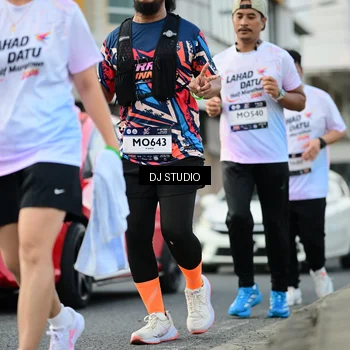 Runner Photo 7913676