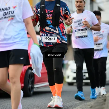 Runner Photo 7913683