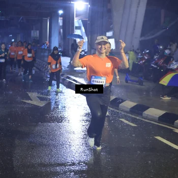 Runner Photo 7913689