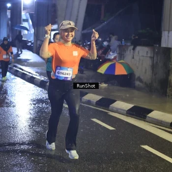 Runner Photo 7913694