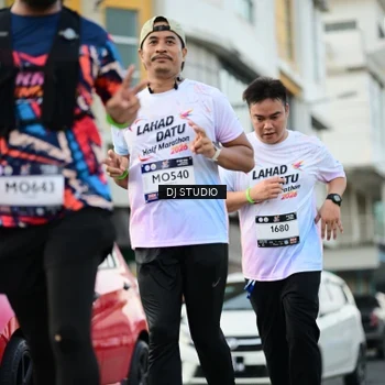 Runner Photo 7913695