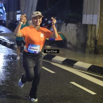 Runner Photo 7913699
