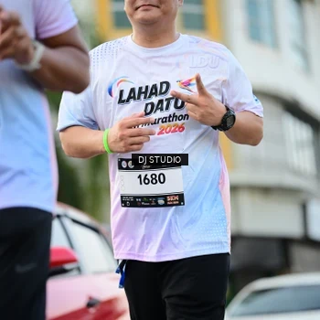 Runner Photo 7913711