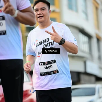 Runner Photo 7913712