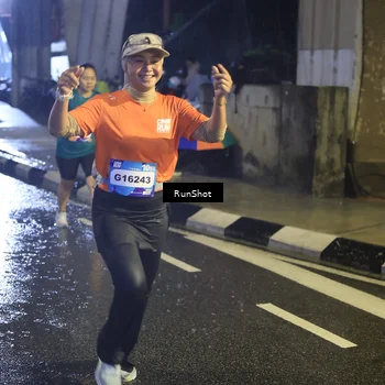 Runner Photo 7913715