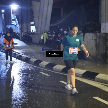 Runner Photo 7913739