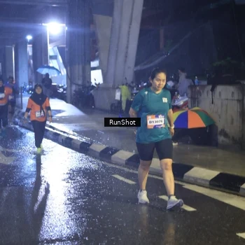 Runner Photo 7913745