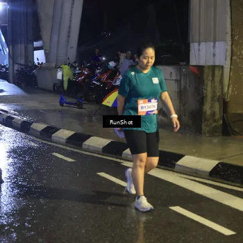 Runner Photo 7913750