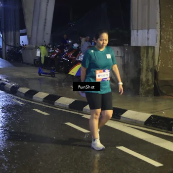 Runner Photo 7913751