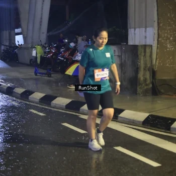 Runner Photo 7913752