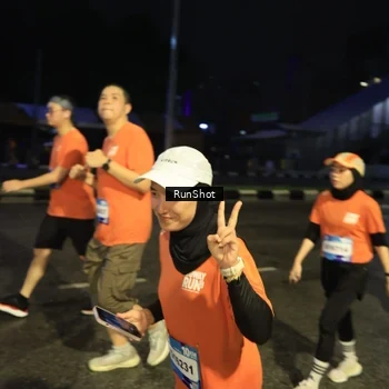 Runner Photo 7913758
