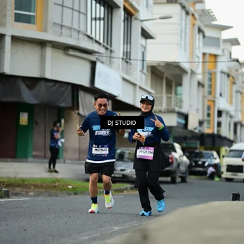 Runner Photo 7913768