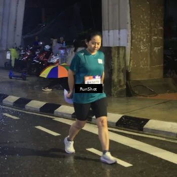 Runner Photo 7913771