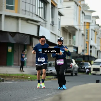 Runner Photo 7913772