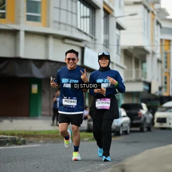 Runner Photo 7913782