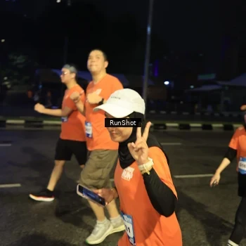 Runner Photo 7913789
