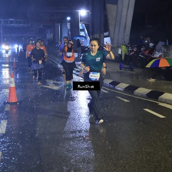 Runner Photo 7913807