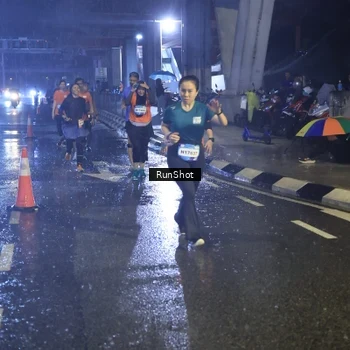 Runner Photo 7913810