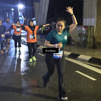 Runner Photo 7913831