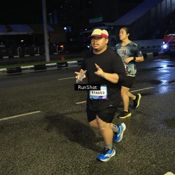 Runner Photo 7913833