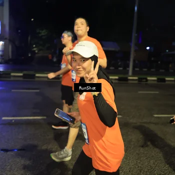Runner Photo 7913854