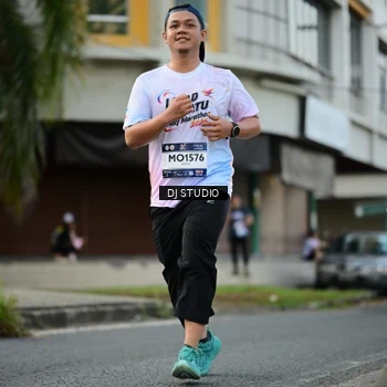 Runner Photo 7913857