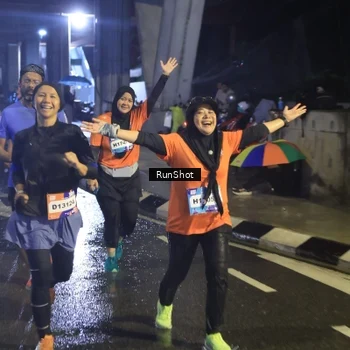 Runner Photo 7913863