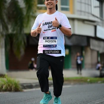 Runner Photo 7913868