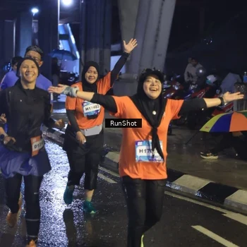 Runner Photo 7913869