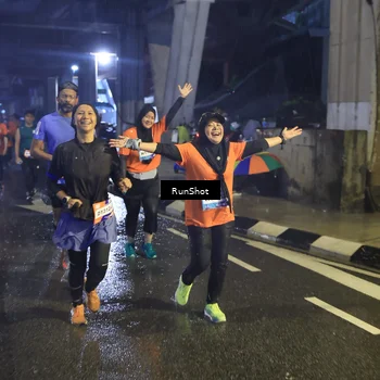 Runner Photo 7913871