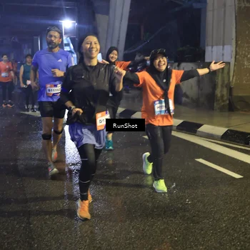 Runner Photo 7913887