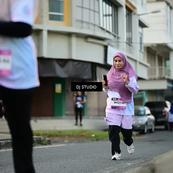 Runner Photo 7913891