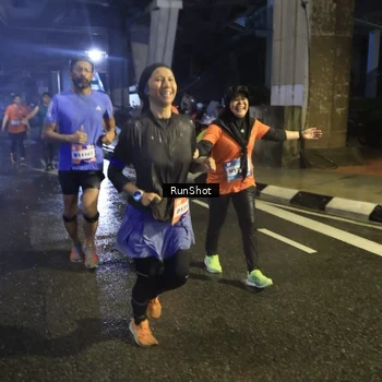Runner Photo 7913892