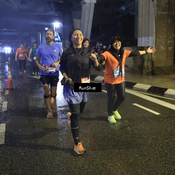 Runner Photo 7913893