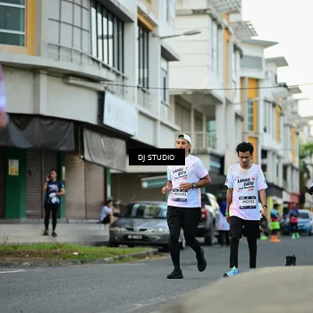 Runner Photo 7913905