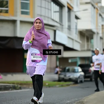 Runner Photo 7913908