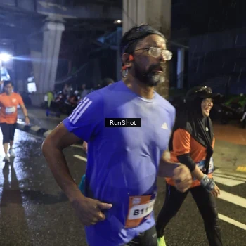 Runner Photo 7913928