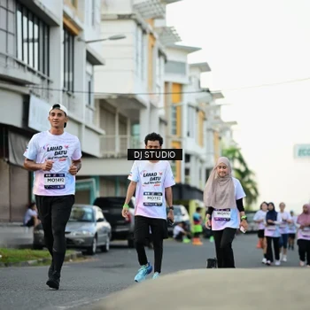 Runner Photo 7913929