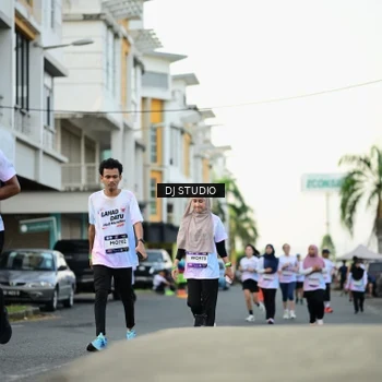 Runner Photo 7913933