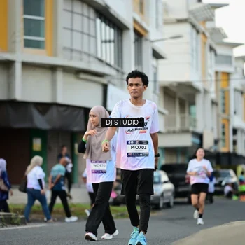 Runner Photo 7913954