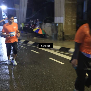Runner Photo 7913955