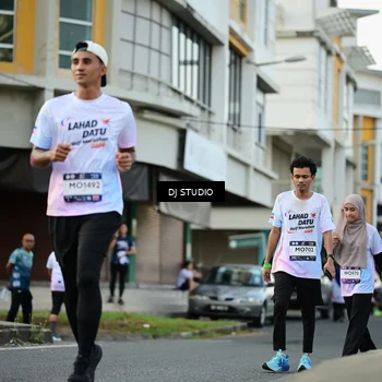 Runner Photo 7913956