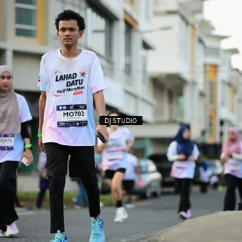 Runner Photo 7913972